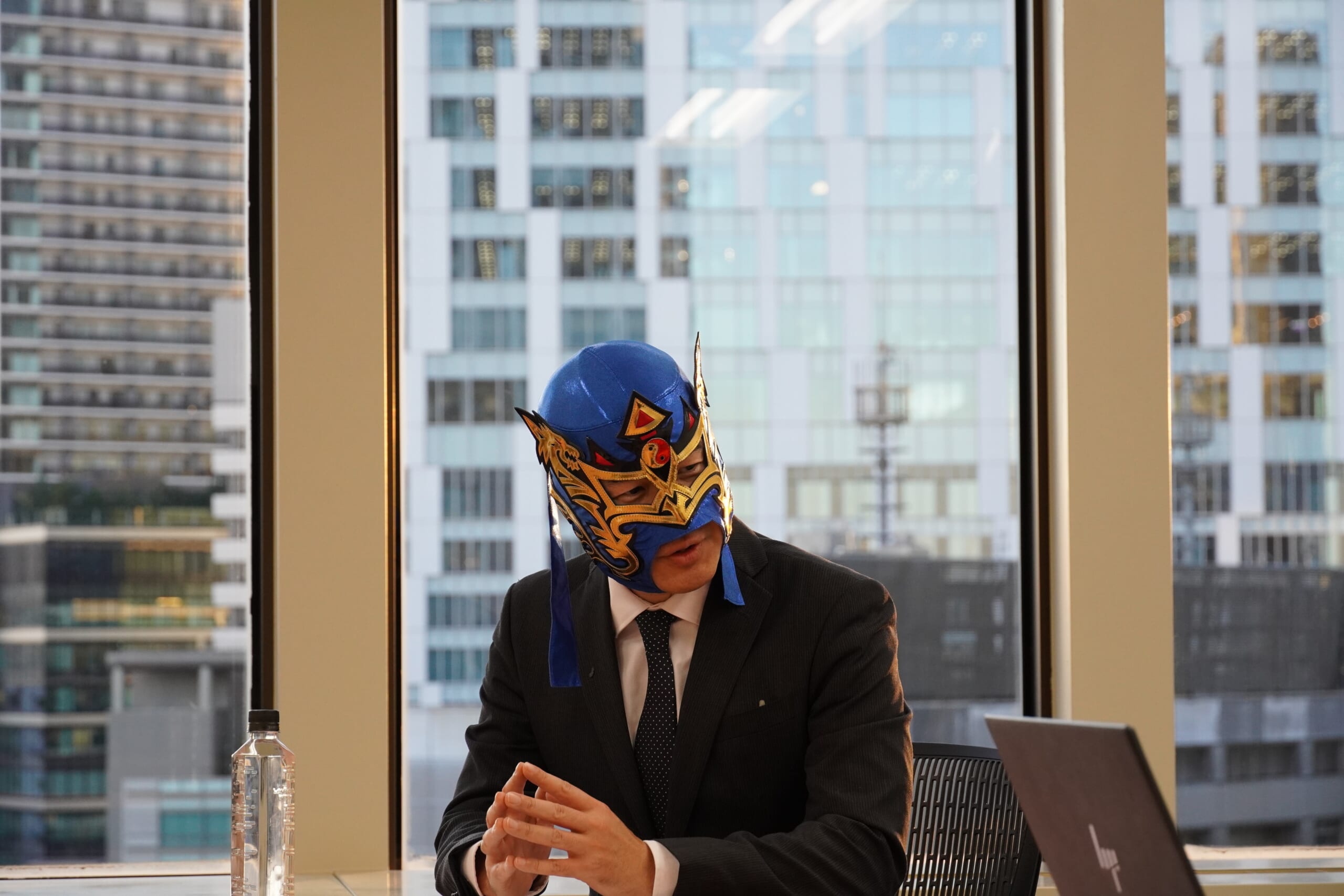 バックオフィスがDX推進を主導するには、時には「外敵」ともいえる外部の存在が手引き役必要があると語るマスクド氏