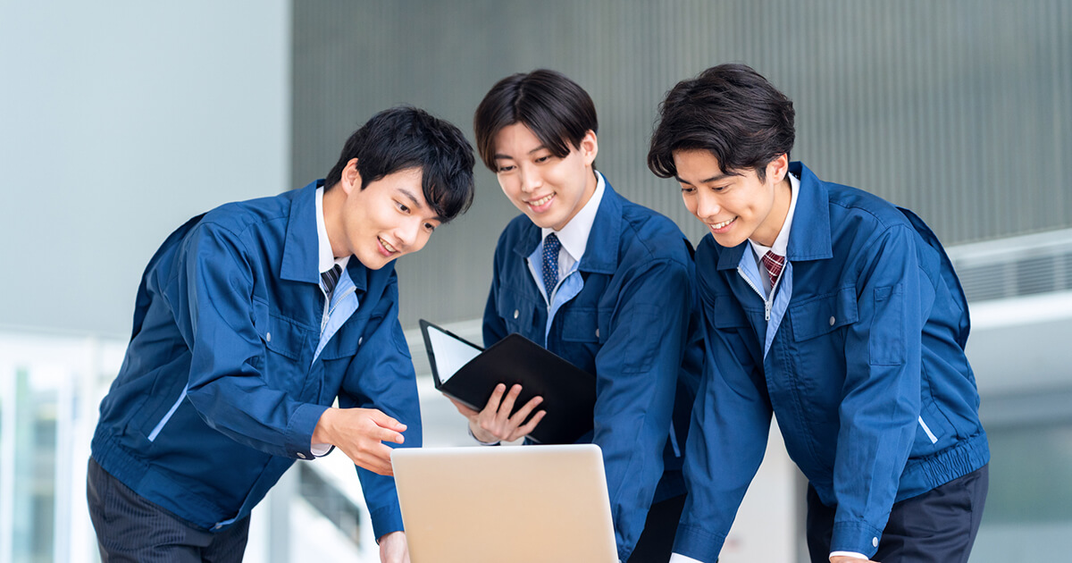 製造業に最適なワークフローシステムとは？現場を止めない意思決定プロセスの設計方法